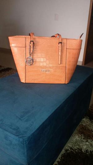 Vendo Hermoso Bolso Original Guess