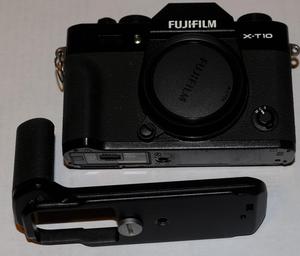 Camara profesional Fujifilm XT10 sin espejo. Solo el cuerpo.