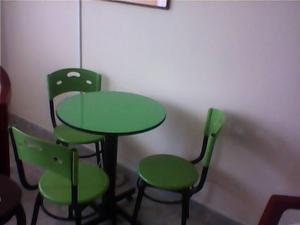 VENDO MESAS CAFETERIA