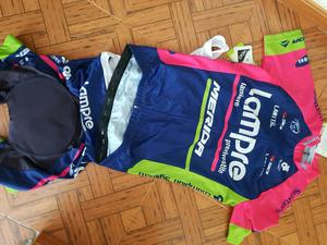 Uniformes Ciclismo