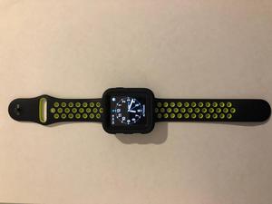 Apple Watch Nike 42 mm SpGr BlkVolt Usado