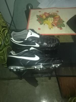 Se Venden Guayos Nike 43