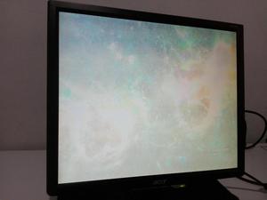 Monitor con Display Dañado. 17 Acer.