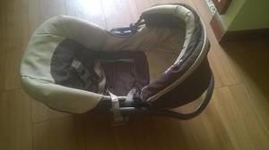 se vende coche para bebe con silla