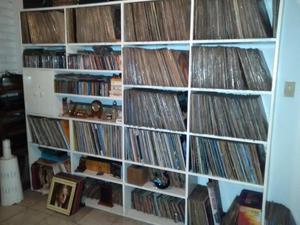 POR TRASTEO VENDO COLECCION VINILOS BARATA