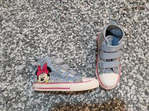 Tenis Minnie Leer