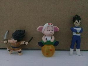 Figuras de Dragon Ball, Yayirobe, Oolong y Vegeta.
