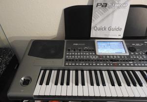 KORG PA900 Keyboard Synthesizer