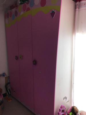 Closet para ninas marca Cilek