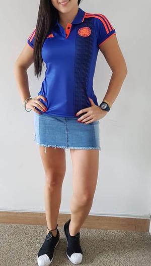 camiseta azul seleccion colombia tipo polo y cuello v