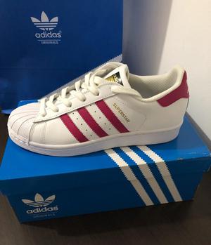 Adidas Originales Nuevos