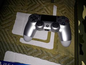 Play Station 4