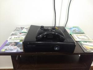 Xbox 360 Slim,. 250 Gb, con Un Control