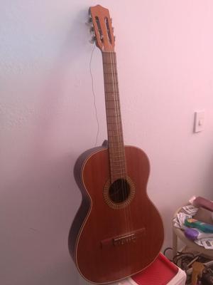 Guitarra Grande