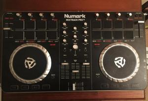 Controlador USB Numark Mixtrack Pro 2
