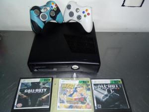 Xbox 360 Slim, 2 Controles, Juegos.