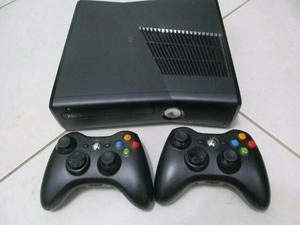 xbox 360 con dos con troles