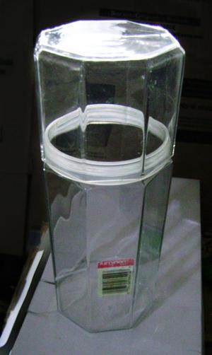 Frasco en vidrio con tapa para almacenar pasta