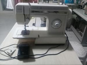 Maquina de Coser Singer