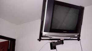 televison con base e pared