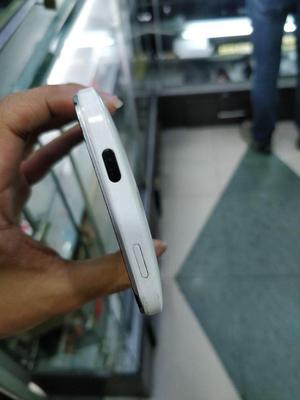 HTC Butterfly 2 Blanca