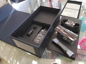 Samsung Galaxy Note 8 caja Y Accesorios