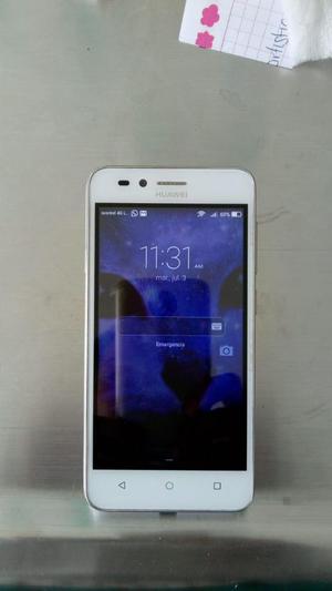 Vendo celular Huawei Y3, color blanco en buen estado con