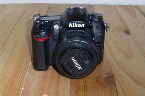 Nikon D con 3 lentes, fijo 35mm f/1.8G, Flash y