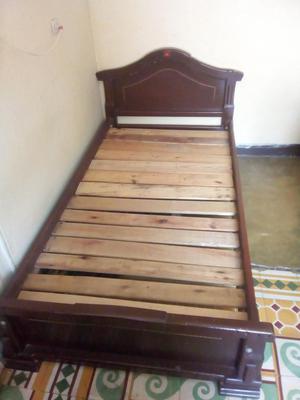 Cama Sencilla en Madera