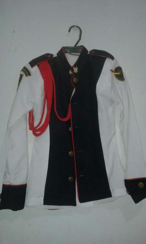 Quien Alquila Este Uniforme de Gala