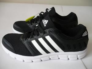 Tenis Adidas Breeze  Talla Us 11.5 equivalente a 43.5