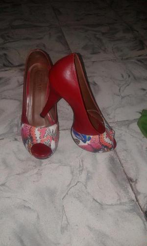 Vendo Tacones en Exelente Estado