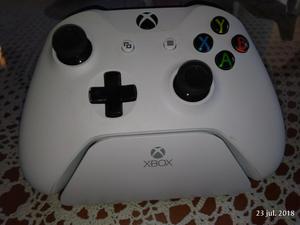 Control Xbox One, con Base