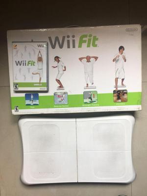 Wii Fit con Wii Balance Board en su caja original BUEN