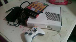 Xbox 360 en Buen Estado con Juegos