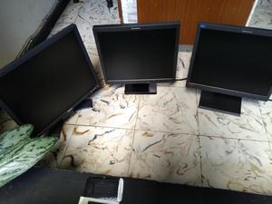 Vendo 3 monitores Lcd de 19 Perfecto estado 80 c/u