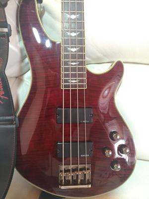 Vendo bajo schecter omen xtreme 4 activo