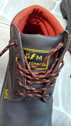 Botas