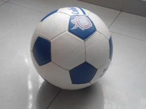 Balón de futbol sencillo