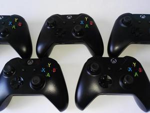 Control Xbox One Original como Nuevo con Garantía.
