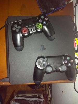 Play station 4 slim 500 gb plus por 4 meses 4 juegos