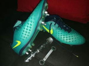 Guayos Nike Magista