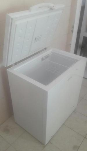 VENDO CASI NUEVO CONGELADOR DE 150 Lt