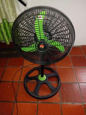 Ventilador Y Mesita