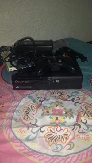 Se Vende Xbox 360 con Poco Uso