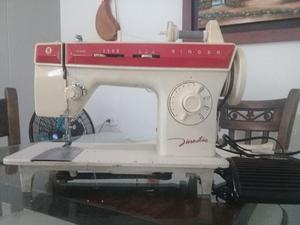 Se vende maquina de coser