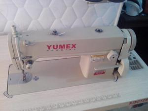 Se vende maquina de coser plana yumex.cali