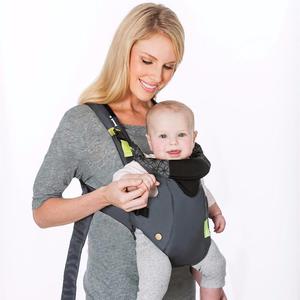 Cargador para bebe Canguro marca Infantino