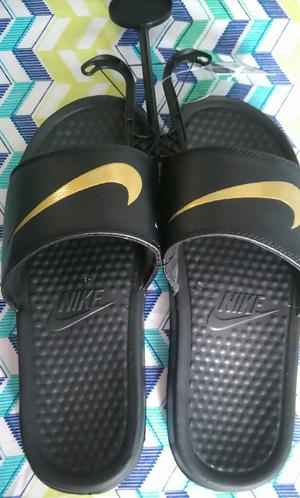 Chanclas Nike