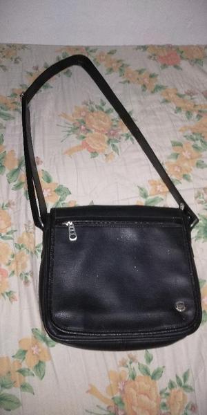 Bolso Unisex en Cuero.